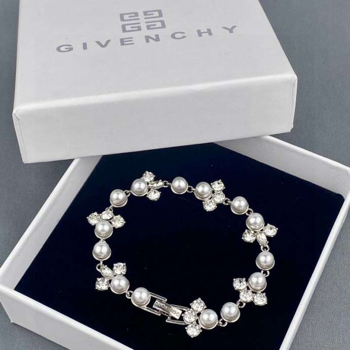 Picture of Givenchy Bracelet _SKUGivenchybracelet03cly39041